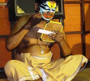 Schminken vor dem Tanz