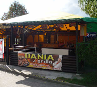 Viele Lokalitäten und sehr günstige Speisen