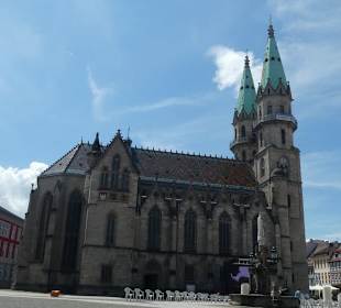 Die Stadtkirche am Marktplatz von Meiningen