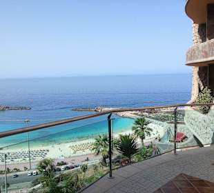 Gang zwischen Block 1 und 2 mit tollem Ausblick 