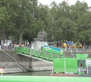 Große Kölner Hafenrundfahrt