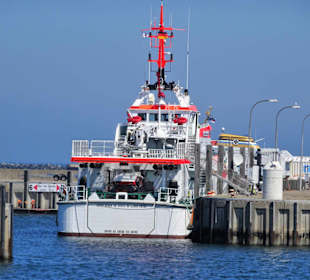 Der Seenotkrettungskreuzer im Hafen von Helgoland