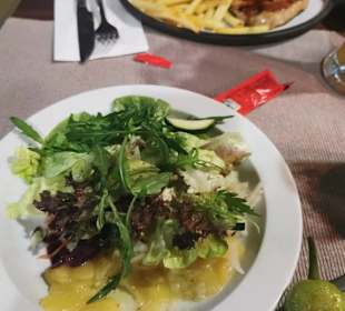 Salat zum Schweinrückensteak