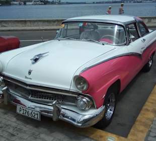 Für Oldtimerfans ist Havanna ein Pflichtaufgabe