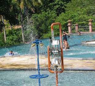 В зоопарке Бали