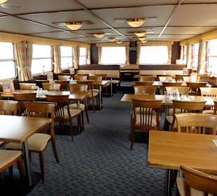 Blick in den unteren Salon