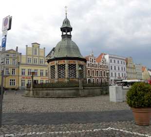Altstadt Wismar, Marktplatz mit Wasserkunst
