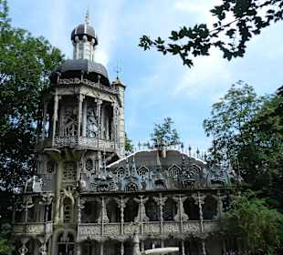 Wohn- und Atelierhaus des Künstlers u. seiner Frau