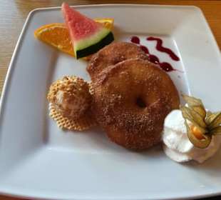 Apfelringe mit Eis alla Rosin