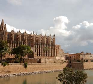 La Seu von außen