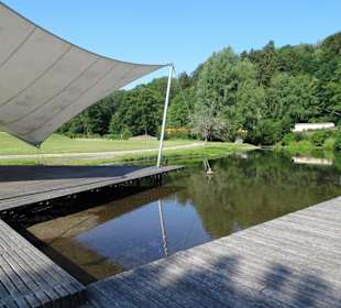 An der Seebühne des Landesgartenschau-Parks