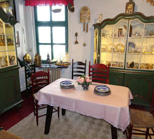 Rundgang durch die Museumsräume des Hauses Samson