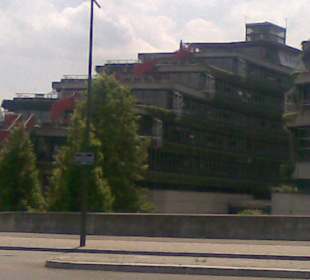 Bullaugen oben links