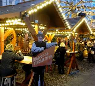 Spaziergang über den Märchenweihnachtsmarkt