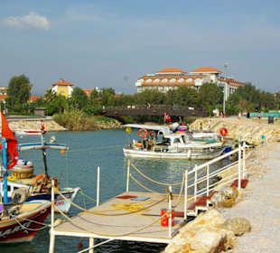 Neuer kleiner Hafen beim Royal Dragon