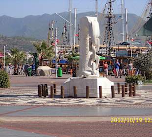 Tor zum Hafen in Alanya