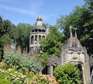 Wohnhaus und Tag- und Nachttor