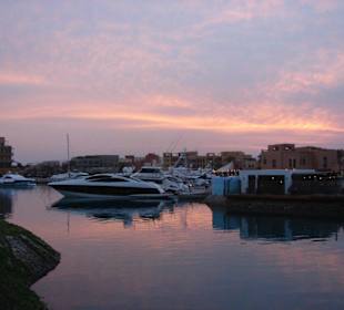 Порт Marina вечер