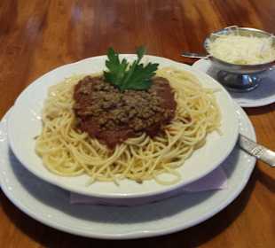Spaghetti mit hausgemachter Sosse