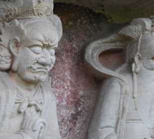 Skulpturen im Schatzkammerberg