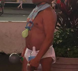 Figuren die Touristen abzocken