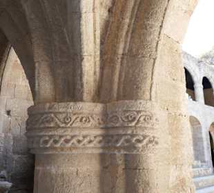 Herrliche alte Säulen