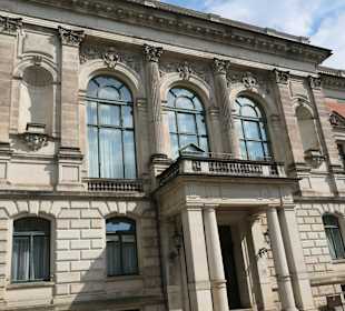 Das Palais am Fürstenwall in der Hegelstraße