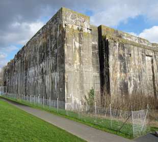 Außenansicht des Bunker Valentin