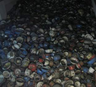 Töpfe und Schüsseln 