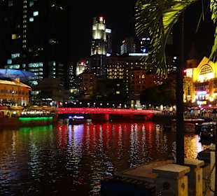 Abends am Clarke Quay