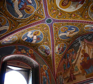 Deckenbemalung im Nebenaus-/Eingang