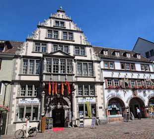 Prächtige Renaissance Giebel