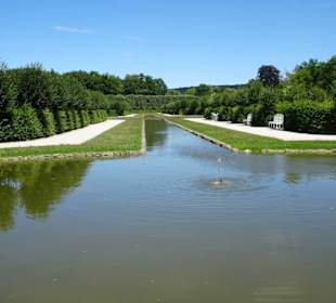 Rundgang durch den Kanalgarten der Eremitage