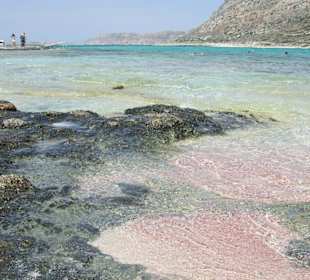 Różowy piasek na Balos