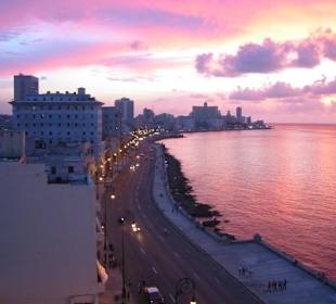 Malecon bei Dämmerung