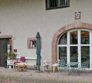 Kaffeepause im Café Lumen im Kloster Lichtenthal