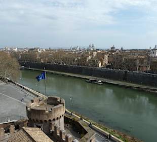 Blick von Engelsburg mit Tiber