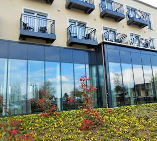 Neue Rhein Main Therme überbaut vom Vital Hotel