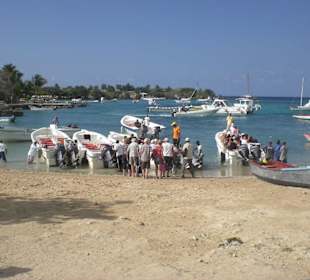 Abfahrt mit den Speedbooten