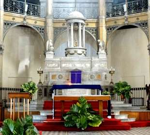 Blick auf den Altarbereich