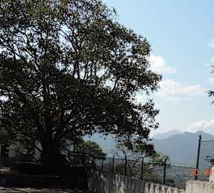 Höhlentempel Außenbereich