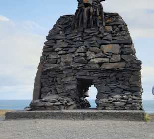 Die Statue von Bárður 