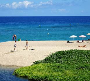 Strandimpressionen an der Plage des Roches Noires