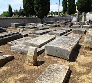 Auf dem jüdischen Friedhof von Saint-Pierre