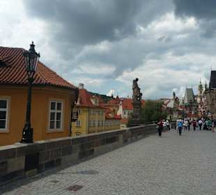 Gewitterstimmung über der Karlsbrücke