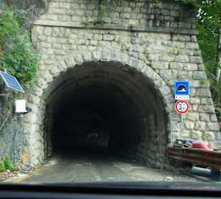 Italy Kurventunnel