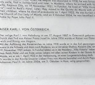 Gedenkplatte in der Kirche am Monte
