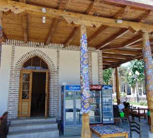 Bolo Hauz Restaurant