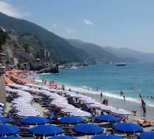 Strand Monterosso