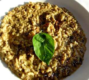 Rsotto "Monte e mare" mit Steinpilzen und Scampis